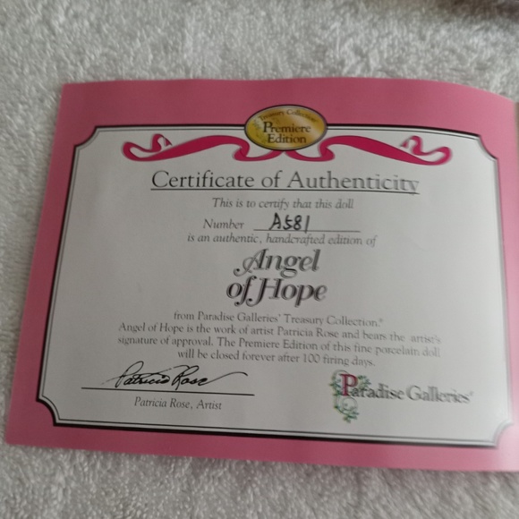 Angel of HOPE Porcelain Doll Patrica Rose Paradise Galleries w Box Christmas - Picture 9 of 13